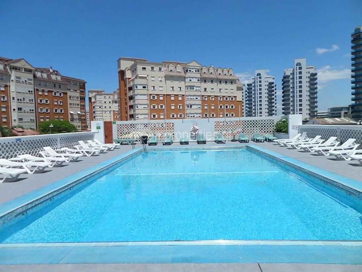 Ocean Heights Apartment Gibraltar Bagian luar foto